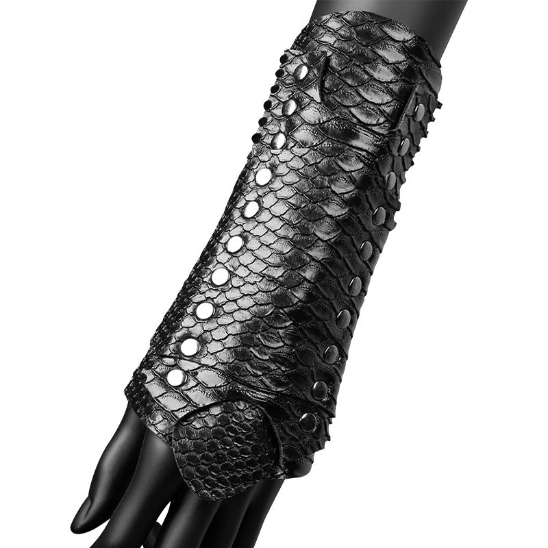 Steampunk Medieval Retro Snake Pattern Wristband Cosplay Props